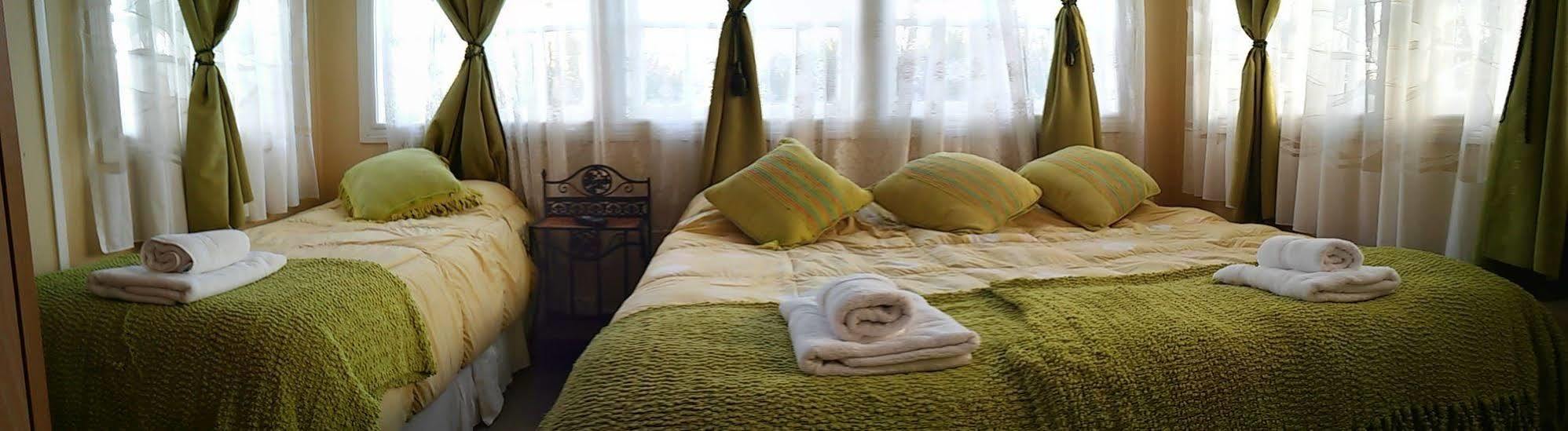 Hostal Y Cabanas Ainil 蓬塔阿雷纳斯 外观 照片