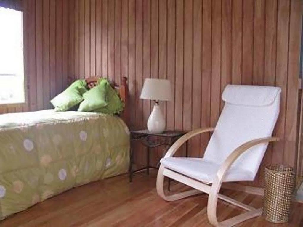 Hostal Y Cabanas Ainil 蓬塔阿雷纳斯 外观 照片